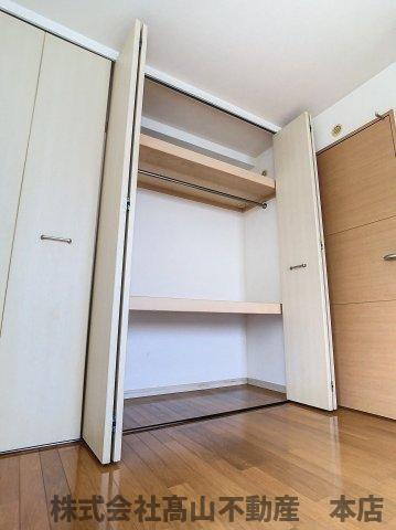 宗像市くりえいと２丁目の賃貸マンションの収納