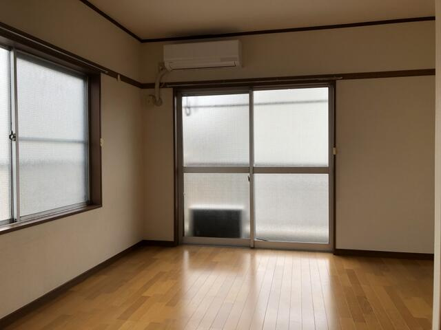 コーポオガワの洋室
