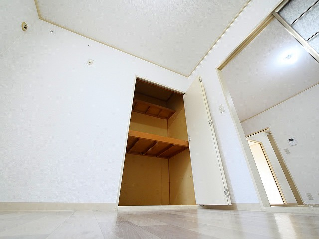 高瀬ハイツ1号館の周辺