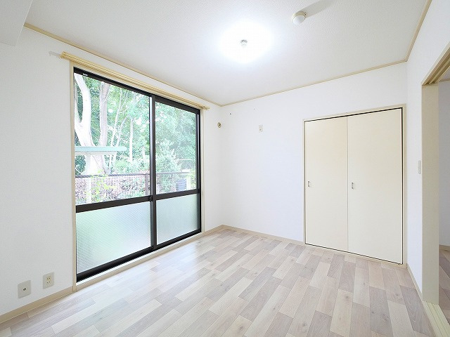 高瀬ハイツ1号館の洋室|スタンダードな洋室です