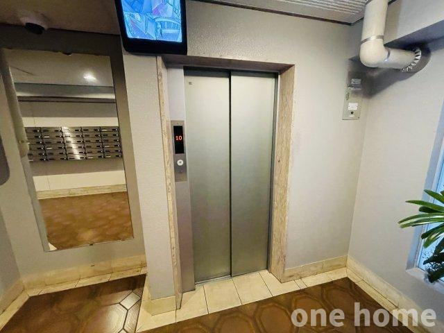ロイヤルハイツ新大阪のその他共用部分|◆エレベーターには防犯カメラが設置され、セキュリティー面に配慮されています！