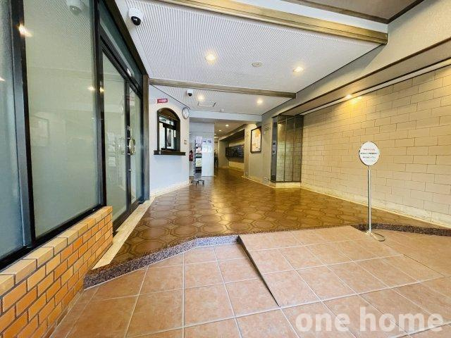 ロイヤルハイツ新大阪のエントランス|◆総戸数90戸の管理良好なマンションです！