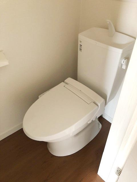 上水新町戸建のトイレ