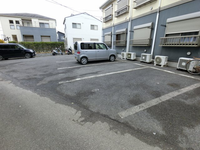 【駐車場】