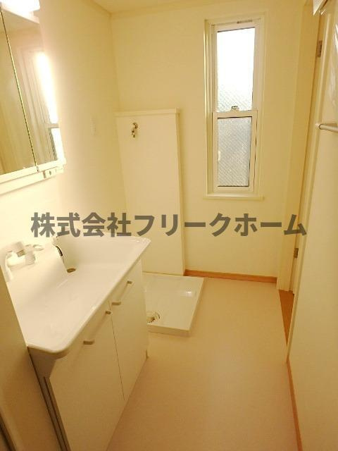 武蔵野市吉祥寺本町４丁目のアパートの洗面所