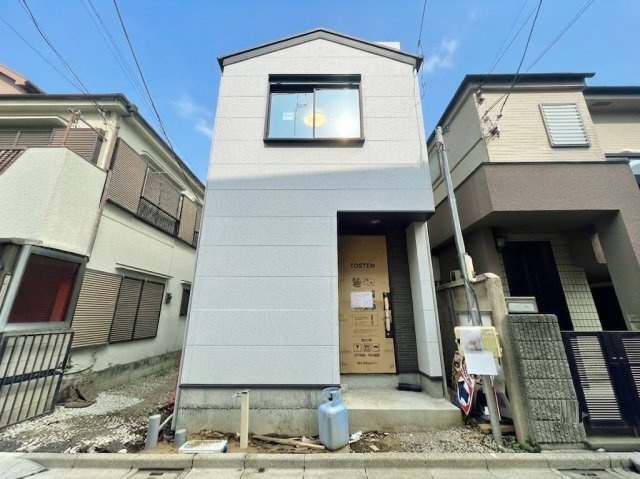 練馬区貫井3丁目 限定1棟の外観|今人気のコンパクト住宅で豊かな暮らし
家事や動線がラク・維持費が安い・個性的に暮らせる、など
魅力的な点がたくさんございます