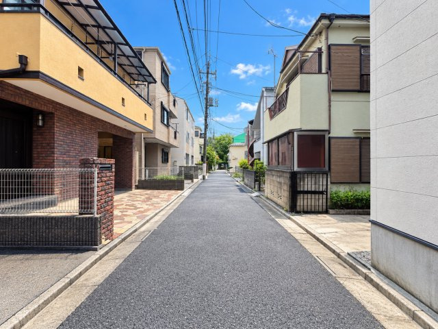 練馬区貫井3丁目 限定1棟の間取り|土地面積36.40㎡　建物面積59.38㎡　3階建　2LDK