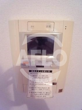 シェーンブルンのセキュリティ|シェーンブルン　TVモニター付きインターホン