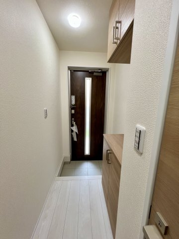 リーブルファイン戸田の玄関