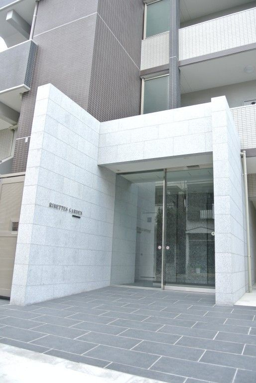 RIBETTES GARDENのエントランス