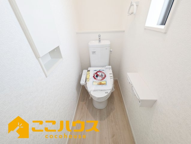 糸満市兼城第4　新築戸建て　全3棟　3号棟のトイレ|2階トイレ