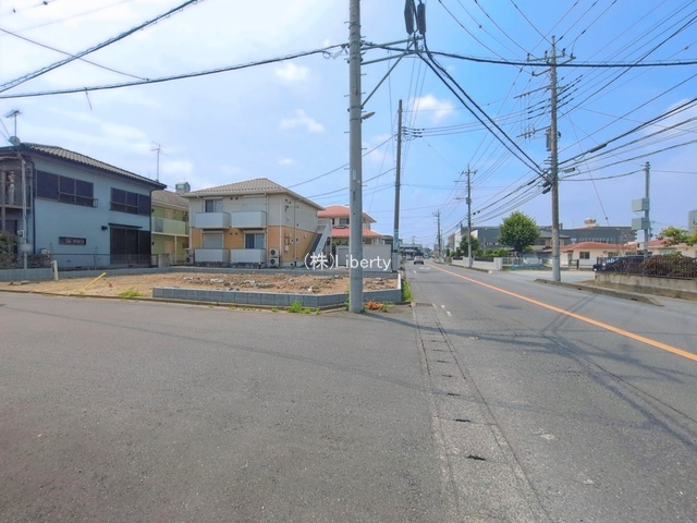 土浦市小松9期　新築戸建の前面道路含む現地写真