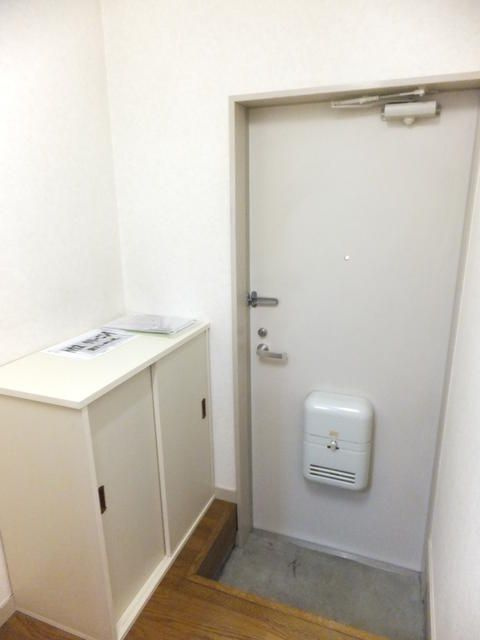 リバーフィールドの玄関