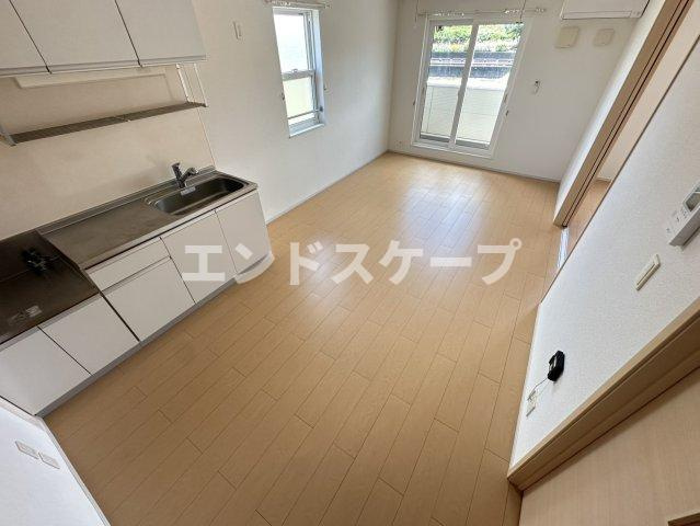 リュブミラーカ　Ⅲの居間・リビング|高崎、前橋のお部屋探しはエンドスケープまで！お客様の理想お聞かせ下さい♪