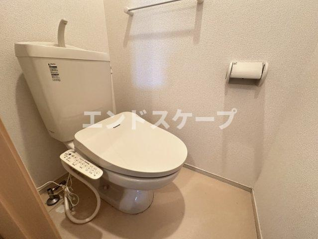 リュブミラーカ　Ⅲのトイレ|高崎、前橋のお部屋探しはエンドスケープまで！お客様の理想お聞かせ下さい♪