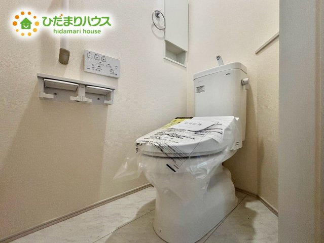 上尾市原市15期　新築戸建　ブルーミング01のトイレ