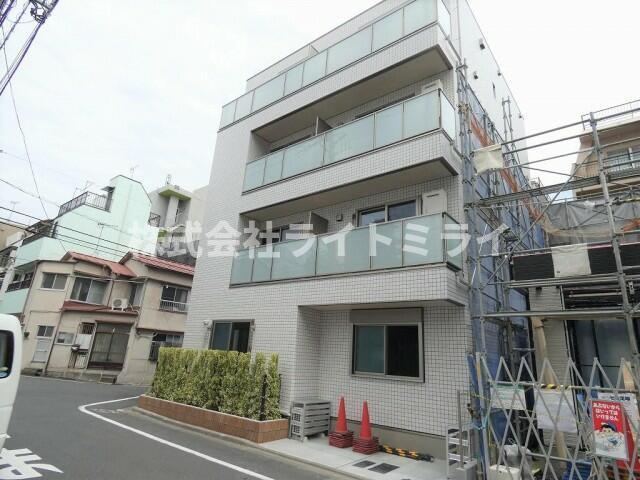 ＤＯＬＣＥＶＩＴＡ・ＨＫの外観| 