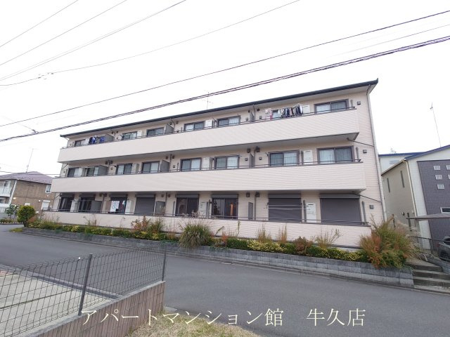 リビングタウンひたち野Aの外観