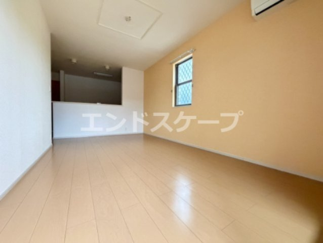 レグジー　Ⅰの居間・リビング|高崎、前橋のお部屋探しはエンドスケープまで！お客様の理想お聞かせ下さい♪