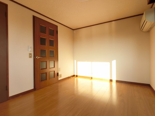 【寝室】