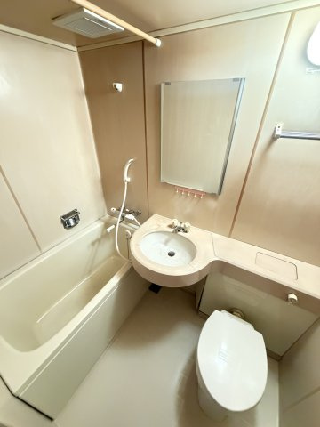 西島ビルの浴室
