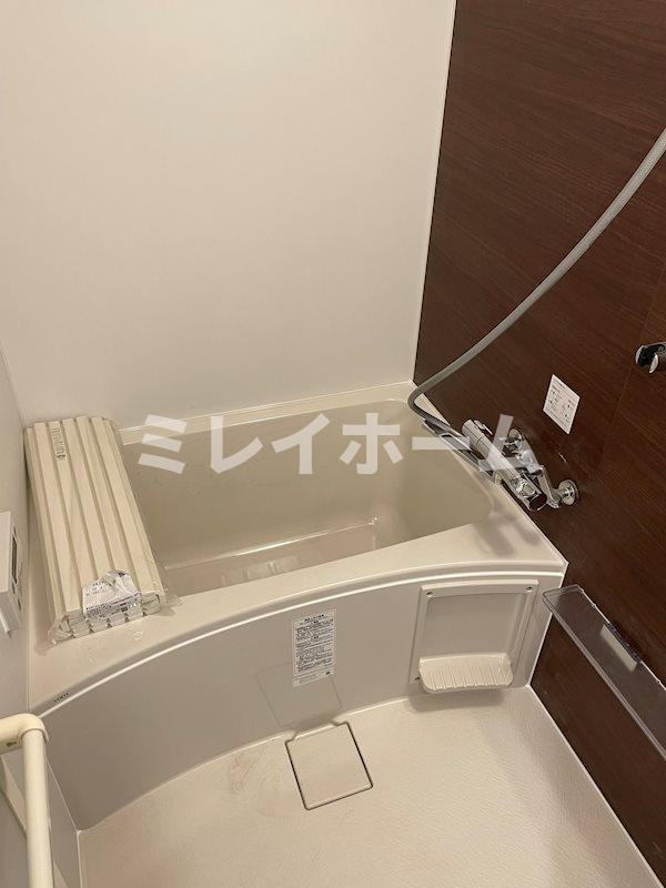 ハイズフラット糀谷の浴室|同建物内、別のお部屋の参考写真になります。