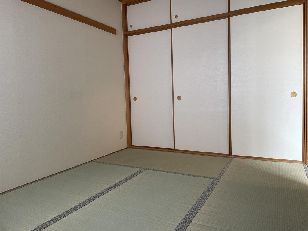 藤和芦屋川ホームズの居間・リビング