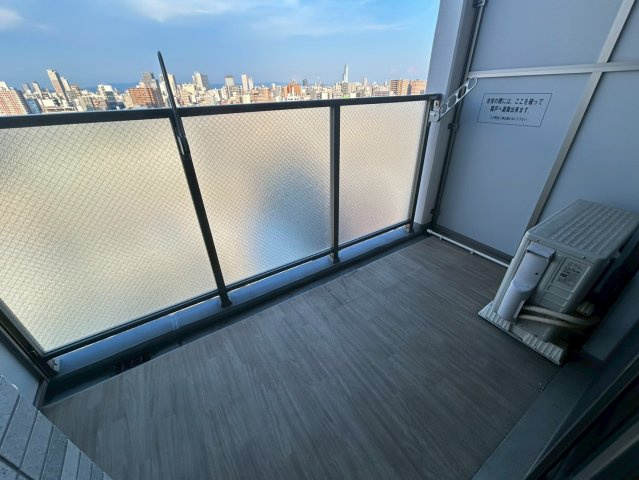 S-FORT大正リヴィエールのバルコニー