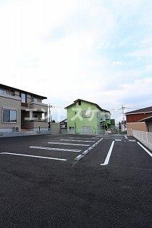 グレイスヒルズＢの駐車場|高崎、前橋のお部屋探しはエンドスケープまで！お客様の理想お聞かせ下さい♪