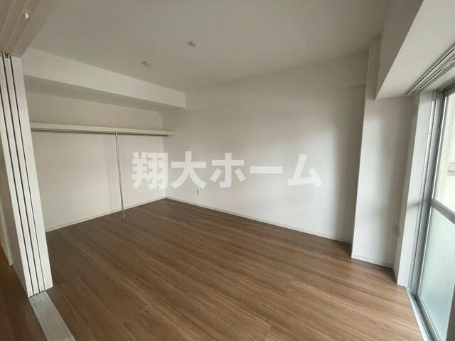 クイーンハイツ浅伊の居間・リビング