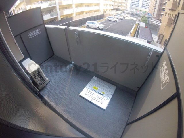 【バルコニー】 | エスレジデンス新大阪リデンテ