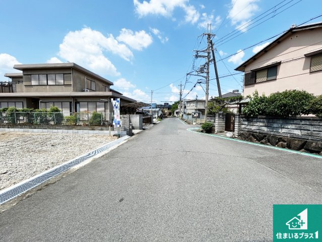 ●29(土)30(日)現地案内可能！　大和高田市根成柿　の前面道路含む現地写真|周辺は閑静な住宅街です。前面道路もしっかりと有りますので車の出し入れも安心ですよ！