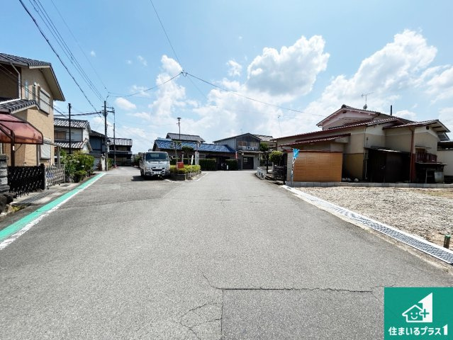 ●29(土)30(日)現地案内可能！　大和高田市根成柿　の前面道路含む現地写真|駅やスーパー、小学校・中学校等日常生活に欠かせない情報や道のりもご紹介いたしますのでお気軽にご相談ください。
