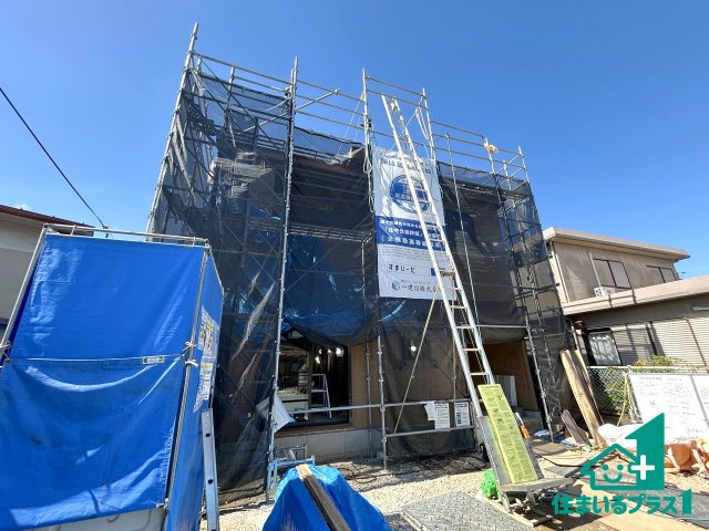 ●17(土)18(日)現地案内可能！　大和高田市根成柿　の外観|建築中ですが現地を見ると分かる事もございますので、ぜひ一度現地をご覧ください。
