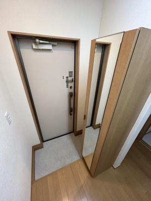 【玄関】 | Ｆｏｒｅｓｔ　Ｍａｉｓｏｎ　ＫＡＭＥＤＡ | 別部屋参考写真