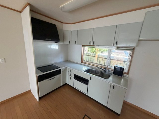 北見市美芳町６丁目１番地１１　中古売家のキッチン
