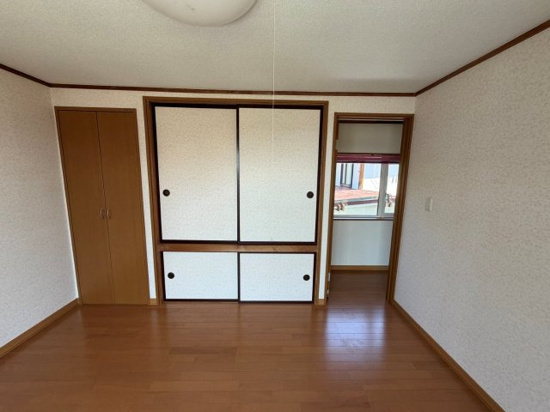 北見市美芳町６丁目１番地１１　中古売家の収納
