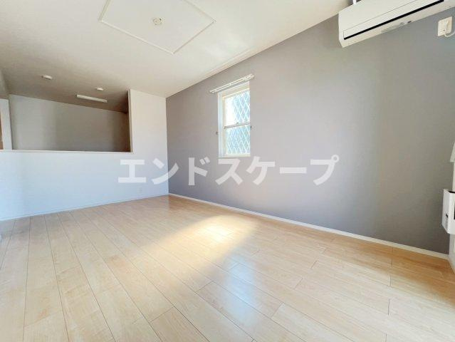 グラン・フィオーレの居間・リビング|高崎、前橋のお部屋探しはエンドスケープまで！お客様の理想お聞かせ下さい♪