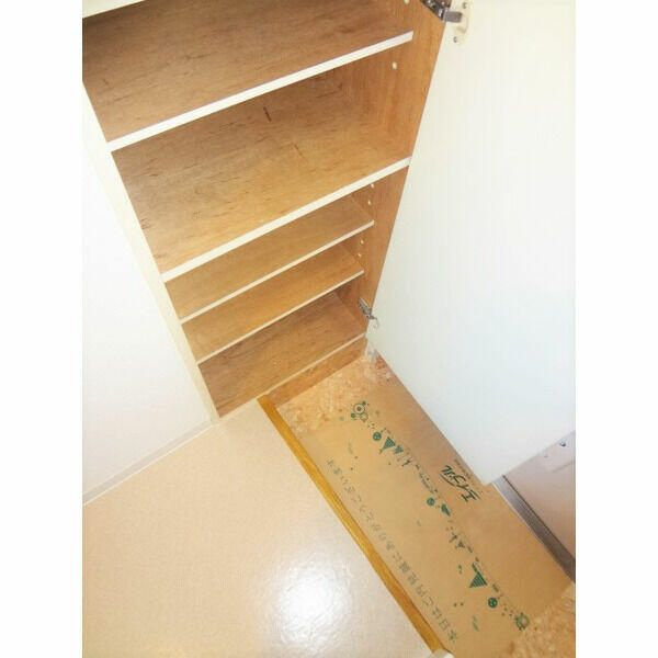 荒川区西尾久２丁目の賃貸マンションの収納