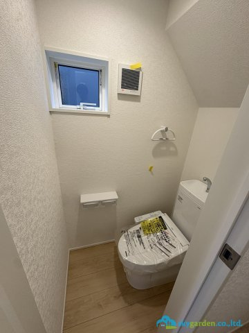 藤沢市大鋸 第22　新築戸建　全２棟２号棟のトイレ