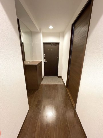 エクシーマンション米屋の玄関