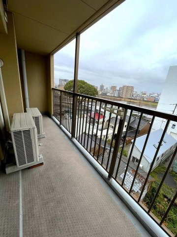 エクシーマンション米屋のバルコニー