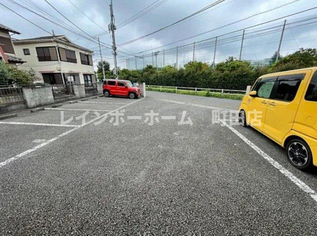 イマーブル相模※初期費用分割後払いサービス利用可能物件の駐車場