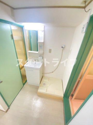 大阪市淀川区東三国６丁目の賃貸マンションの洗面所
