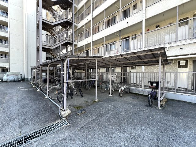 【その他】 | クレール和光（成増店） | 【駐輪場】月額200円
※空き状況は管理組合に要確認。
