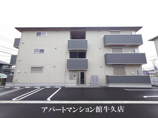D-Invest栄町の外観