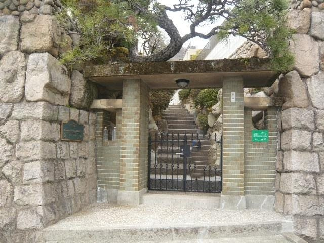 カナール岡本のエントランス