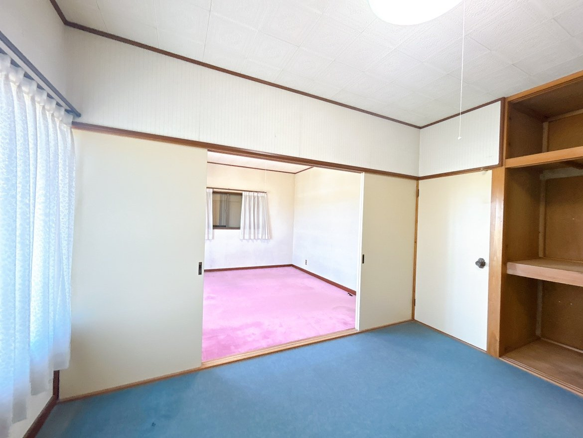 水戸市渋井町　中古戸建の洋室|【リフォーム中・5/30撮影】2階6帖洋室の写真です。
洋室同士の間は壁にして独立した居室に致します。