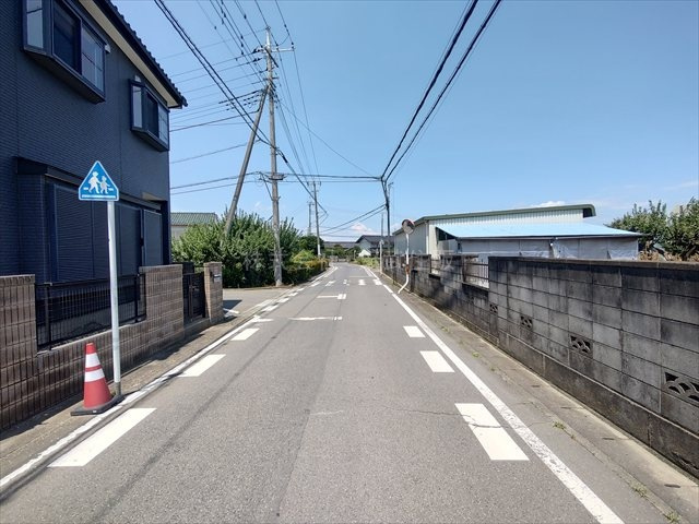 【前面道路含む現地写真】の画像