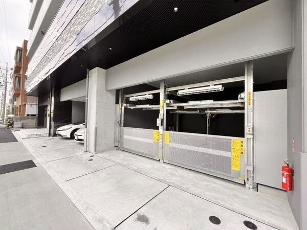 ステージファースト名古屋尾頭橋(旧S-RESIDENCE尾頭橋)の駐車場|駐車場に車を止められます
